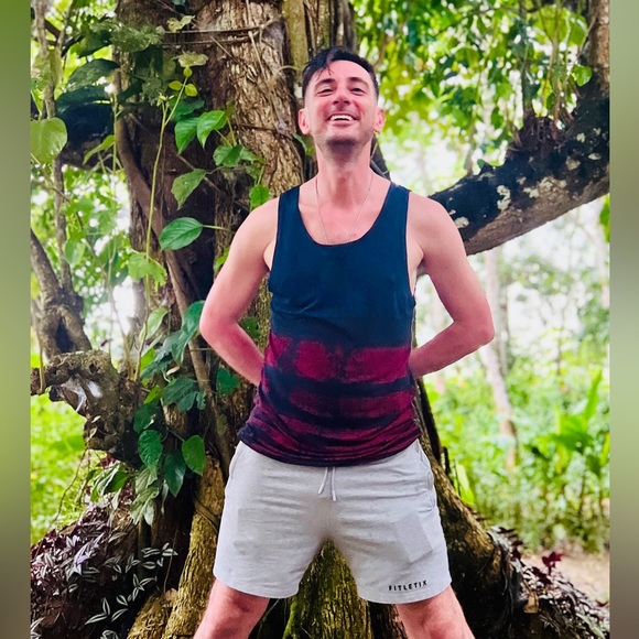 Meet your Posher, @noahXnight - Picture 9 of 17